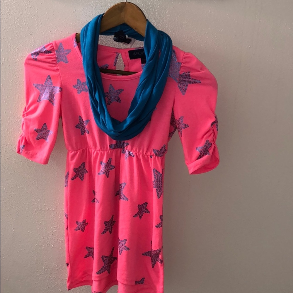 Girls pink short sleeve dress with blue scarf